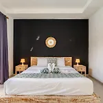 Private Suite In Tropical Pool Villa